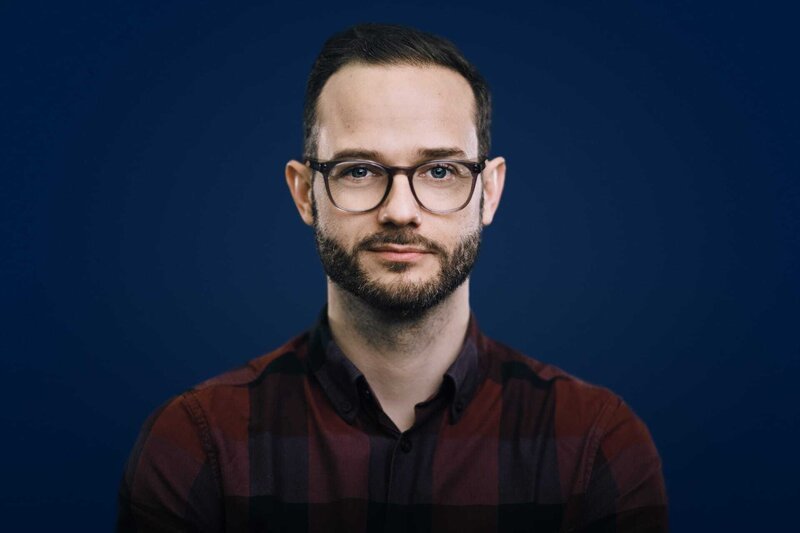 Moderator Rainer Maria Jilg. – Bild: BR/​Lisa Hinder/​Lisa Hinder