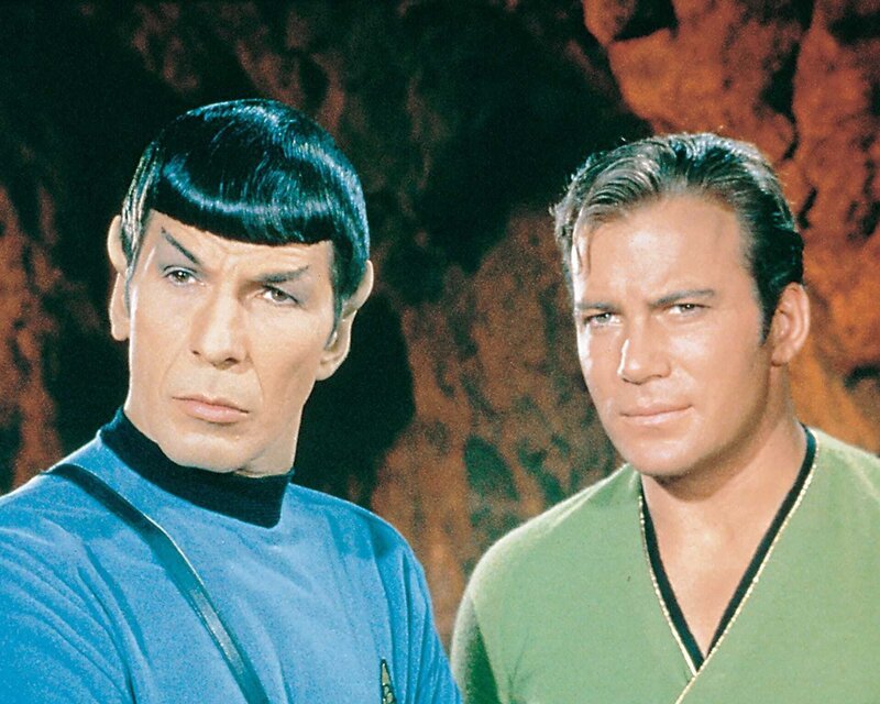 From left: Commander Spock (Leonard Nimoy), Captain Kirk (William Shatner). – Bild: TMG