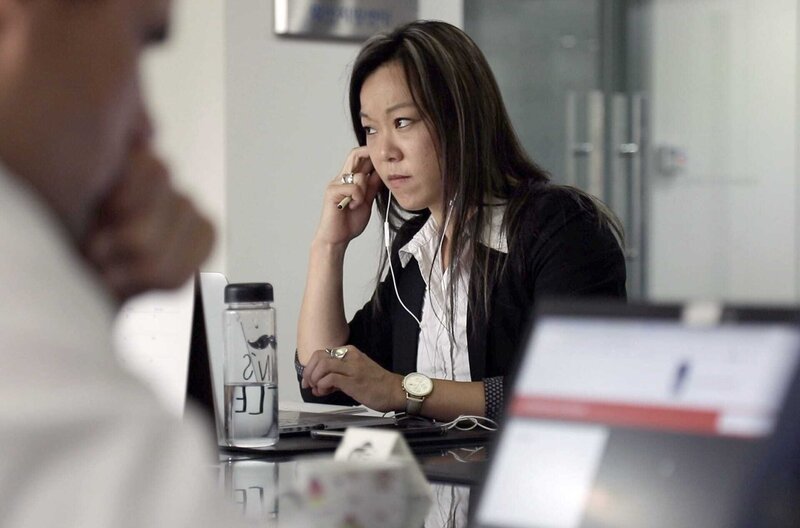 Die Filmemacherin Jin Jeon hört ihre biologische Uhr ticken: Sie vergleicht die Preise für das Einfrieren von Eizellen, bevor es für sie zu spät ist. – Bild: ZDF /​ © JJ Productions /​ © JJ Productions