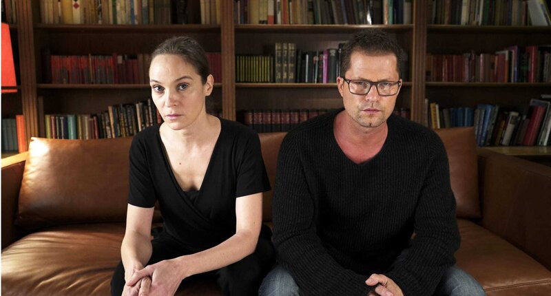 Jeanette Hain und Til Schweiger – Bild: Romance TV