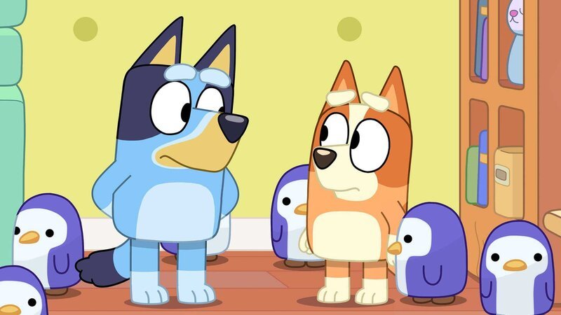 L-R: Bluey, Bingo – Bild: 2013 The Walt Disney Company Germany