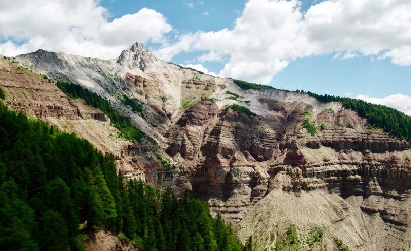 Die Bletterbachschlucht wird auch „Grand Canyon Südtirols“ genannt und zählt zum UNESCO-Weltnaturerbe Dolomiten. – Bild: SWR Die Bletterbachschlucht wird auch „Grand Canyon Südtirols“ genannt und zählt zum UNESCO-Weltnaturerbe Dolomiten. – Bild: SWR