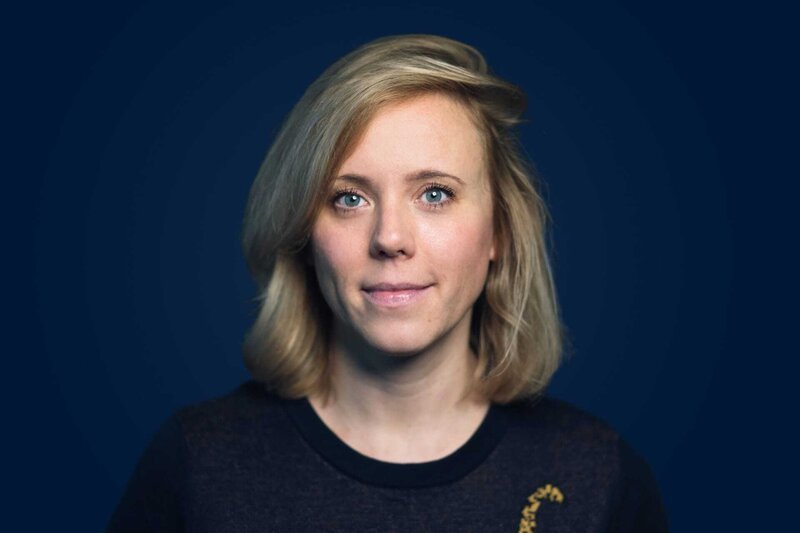 Moderatorin Christina Wolf. – Bild: BR/​Lisa Hinder/​Lisa Hinder