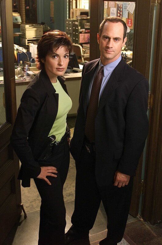 L-R: Olivia Benson (Mariska Hargitay) und Elliot Stabler (Christopher Meloni) – Bild: PLURIMEDIA (Universal Pictures)