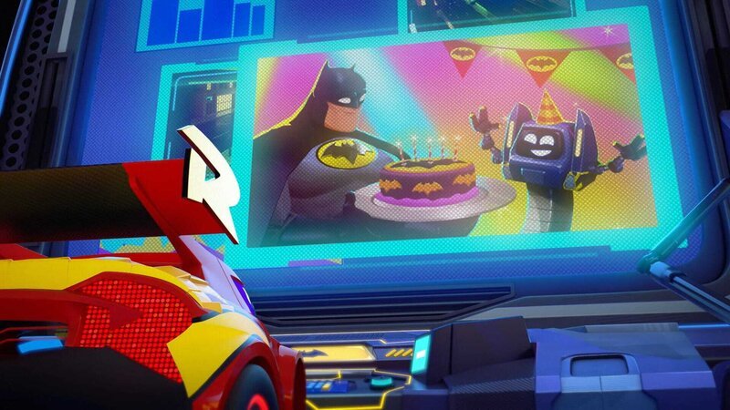 Bruce Wayne /​ Batman ( Ethan Hawke, li.) – Bild: Warner Bros. Entertainment Inc. BATWHEELS and all related characters and elements are ™ of © DC