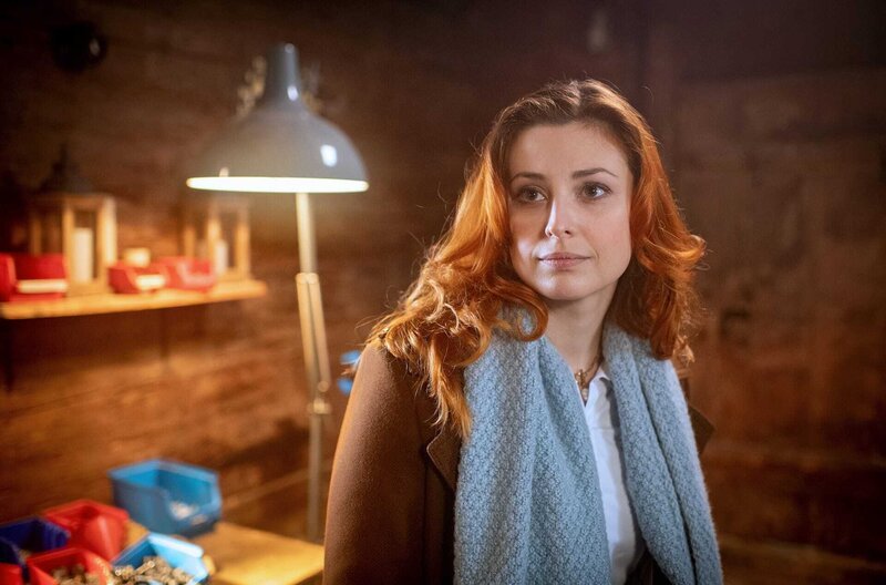 ARD STURM DER LIEBE, Telenovela, montags bis freitags um 15:10 Uhr im Ersten Sophia Schiller spielt Constanze von Thalheim © ARD/​Christof Arnold, honorarfrei – Verwendung gemäß der AGB im engen inhaltlichen, redaktionellen Zusammenhang mit genannter ARD-Sendung und bei Nennung „Bild: ARD/​Christof Arnold“ (S2). ARD-Programmdirektion/​Bildredaktion, bildredaktion@DasErste.de – Bild: ARD/​Christof Arnold /​ ARD-Programmdirektion