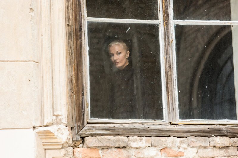 Miss Sophia (Joely Richardson) – Bild: © WildBunch /​ Tamas Kovacs /​ Tamas Kovacs