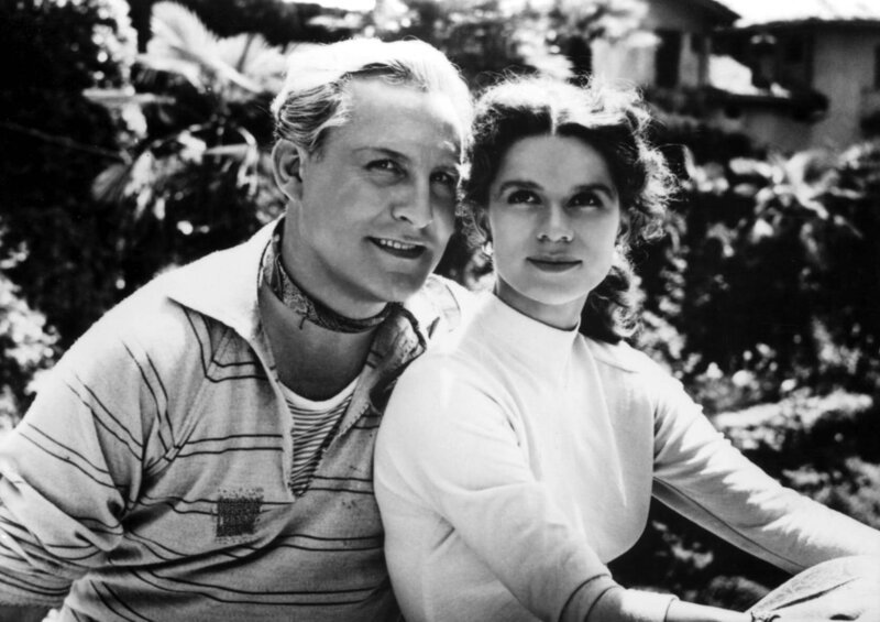 Olaf (Jon Otnes, l.); Gina (Gertrud Kückelmann, r.) – Bild: Beta Film Lizenzbild frei Olaf (Jon Otnes, l.); Gina (Gertrud Kückelmann, r.) – Bild: Beta Film Lizenzbild frei