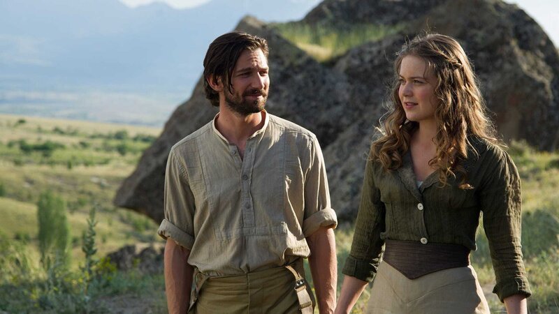 Erste große Liebe: Lillie (Hera Hilmar) und Ismail (Michiel Huisman) in Anatolien, kurz vor Ausbruch des Ersten Weltkriegs. – Bild: ZDF und Anne Marie Fox./Anne Marie Fox Erste große Liebe: Lillie (Hera Hilmar) und Ismail (Michiel Huisman) in Anatolien, kurz vor Ausbruch des Ersten Weltkriegs. – Bild: ZDF und Anne Marie Fox./Anne Marie Fox