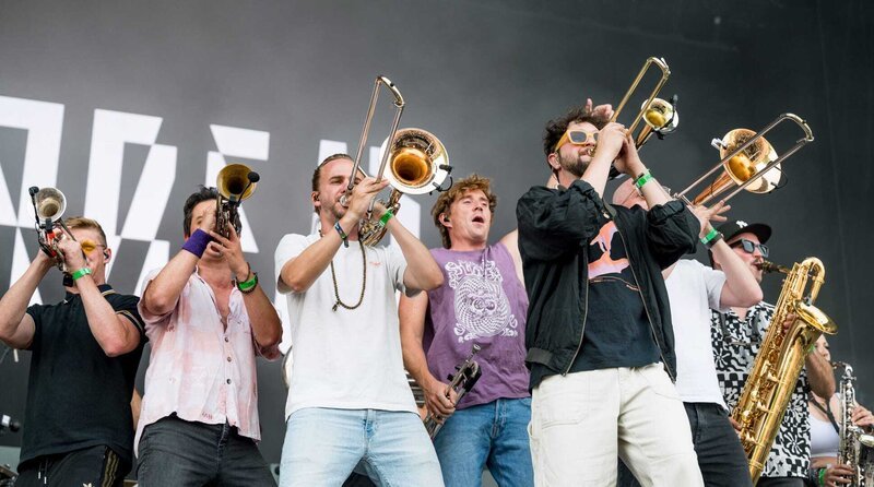 Die Band „Querbeat“ (Archivfoto, „Summerjam“, Köln, Juli 2023) – Bild: WDR/​Thomas von der Heiden