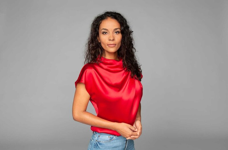 Florence Randrianarisoa – Moderatorin Quarks – Bild: WDR/​Tilman Schenk /​ WDR Kommunikation/​Redaktion Bild