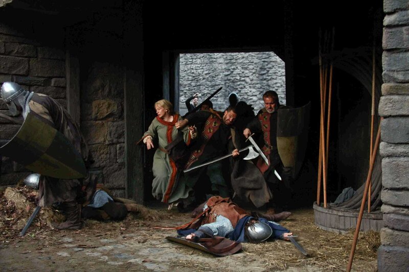 Isenhart - Die Jagd nach dem Seelenfänger – Bild: ORF/​Dor Film/​Gabor Klinsky