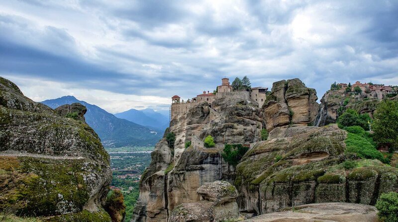 Die heiligen Klöster von Meteora. – Bild: ZDF und NDR/Carin Günther. Die heiligen Klöster von Meteora. – Bild: ZDF und NDR/Carin Günther.