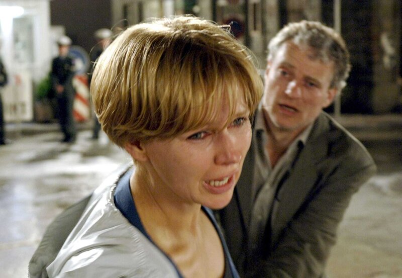 Die Frau Vom Checkpoint Charlie Teil 2 Ganzer Film www.fernsehserien.de