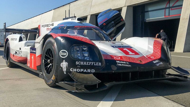 Mit dem 919 Hybrid erreichte Porsche eine Verbesserung des Streckenrekords auf der Nordschleife des Nürburgrings um mehr als 50 Sekunden. – Bild: © Riek&Kudernatsch/ WeltN24 GmbH Mit dem 919 Hybrid erreichte Porsche eine Verbesserung des Streckenrekords auf der Nordschleife des Nürburgrings um mehr als 50 Sekunden. – Bild: © Riek&Kudernatsch/ WeltN24 GmbH