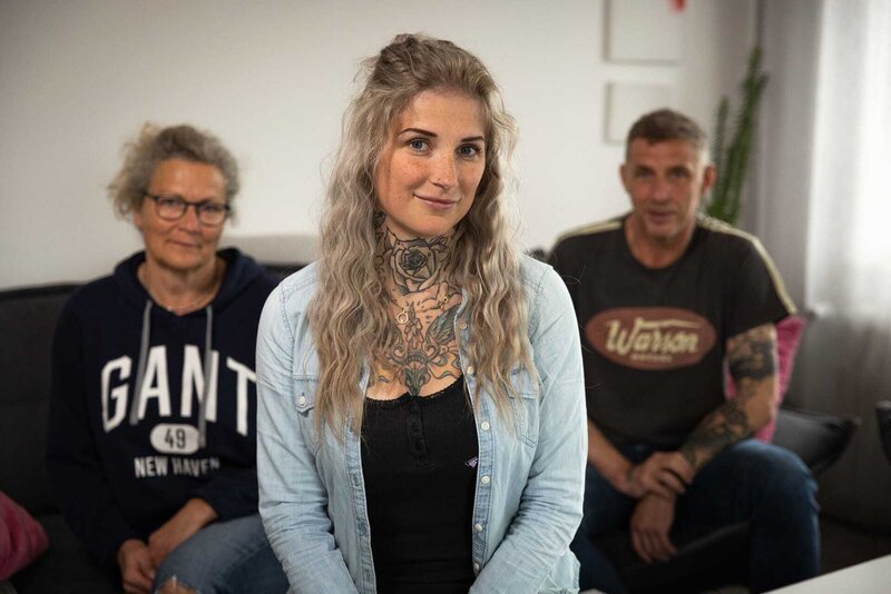 Ve, 29, aus Tonndorf in Thüringen, lebt noch zu Hause. Täglich gibt es Diskussionen mit den Eltern rund ums Thema Ordnung. – Bild: ZDF und Ralf Gemmecke. Ve, 29, aus Tonndorf in Thüringen, lebt noch zu Hause. Täglich gibt es Diskussionen mit den Eltern rund ums Thema Ordnung. – Bild: ZDF und Ralf Gemmecke.