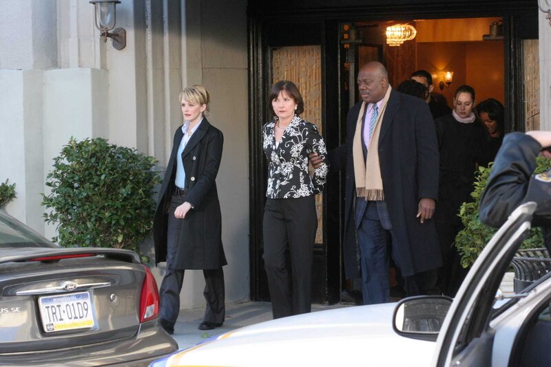 Sendung Verpasst? Cold Case - Kein Opfer Ist Je Vergessen: Staffel 2 Folge 6 Übernachtungsgäste