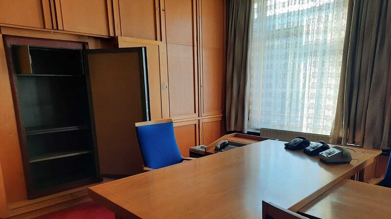 In den Büros des Ministeriums für Staatssicherheit der DDR wurde die Überwachung eigener Bürger geplant und koordiniert. – Bild: N24 Doku