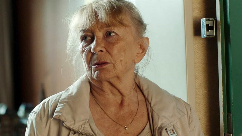 Monika Baland (Ingrid Farin). – Bild: MDR/BR/Merki und Reinhart Film Monika Baland (Ingrid Farin). – Bild: MDR/BR/Merki und Reinhart Film