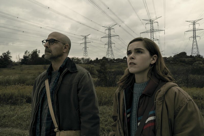Hugh Andrews (Stanley Tucci, l.); Ally Andrews (Kiernan Shipka, r.) – Bild: © 2019 Constantin Film Verleih GmbH Hugh Andrews (Stanley Tucci, l.); Ally Andrews (Kiernan Shipka, r.) – Bild: © 2019 Constantin Film Verleih GmbH