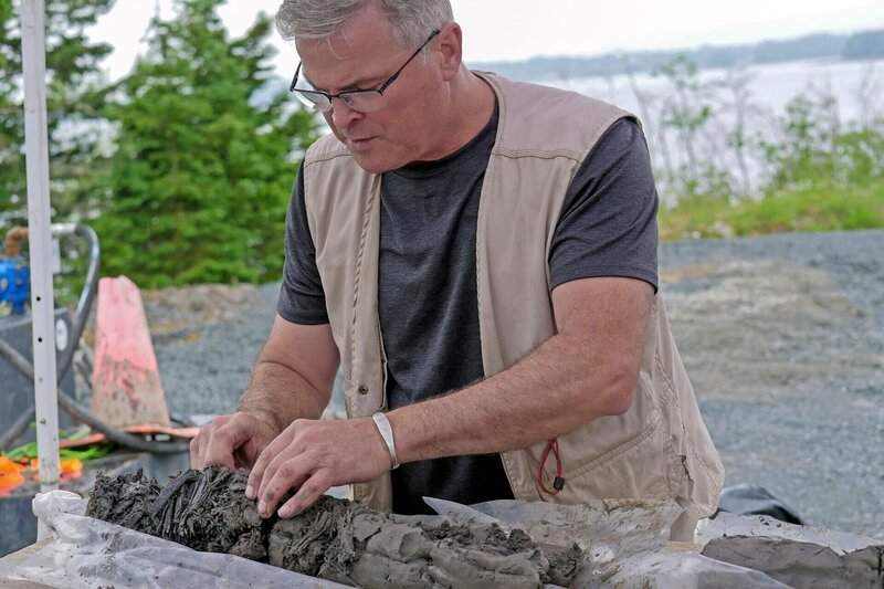 Oak Island Fluch und Legende S10E01 Eine neue Perspektive (On Their Marks) fernsehserien.de
