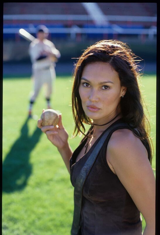 Sydney Fox (Tia Carrere). – Bild: AXN