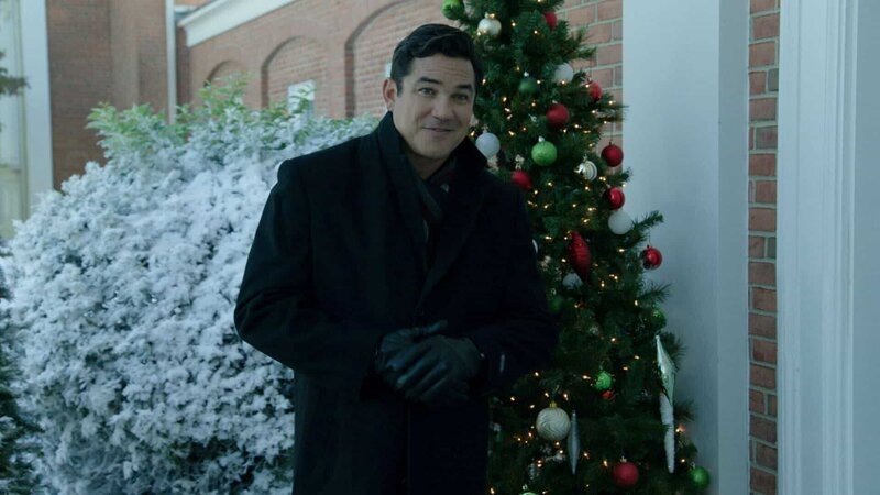 Charlie Fisher (Dean Cain) – Bild: 2016 Starz Anchor Bay. All rights reserved. Charlie Fisher (Dean Cain) – Bild: 2016 Starz Anchor Bay. All rights reserved.