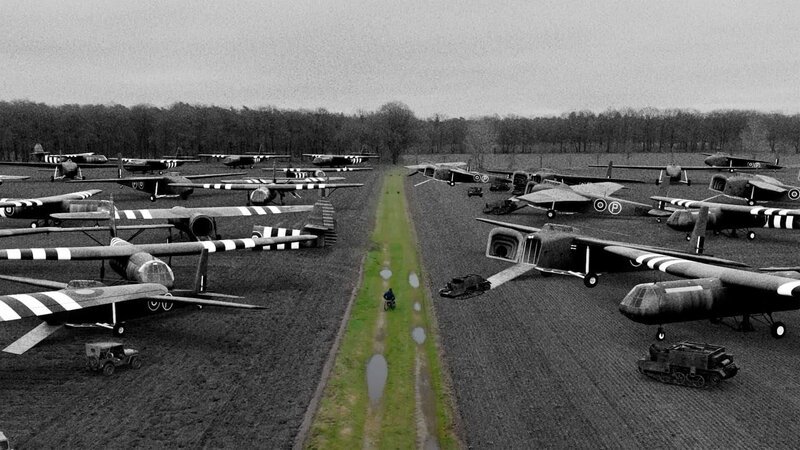Ford-Willy-Jeeps tauchen aus Hamilcar-Gleitern in einem Feld mit Dutzenden von Gleitern in der Nähe von Arnheim auf.(Artifex Animation Studios Inc.) – Bild: Artifex Animation Studios Inc. /​ Artifex Animation Studios Inc.