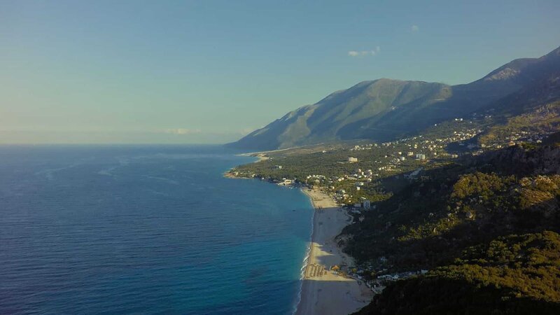 Für die New York Times der schönste Teil der Erde – die albanische Mittelmeerküste – Bild: ZDF und Nikolai von Graevenitz