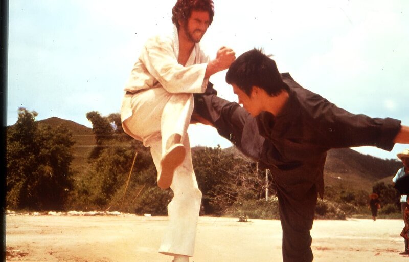 Tang Lung (Bruce Lee, r.) – Bild: Metropolitan FilmExport