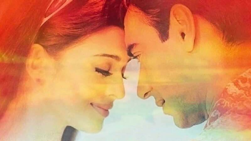 Key Art zu „Hum Kisi Kum Nahin – Der Chaos Doktor“  Die Verwendung des sendungsbezogenen Materials ist nur mit dem Hinweis und Verlinkung auf RTL+ gestattet.; Key Art zu „Hum Kisi Kum Nahin – Der Chaos Doktor“  Die Verwendung des sendungsbezogenen Materials ist nur mit dem Hinweis und Verlinkung auf RTL+ gestattet. – Bild: RTL /​ © Bolly-Love