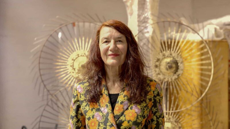 Elisabeth von Samsonow (Künstlerin und Philosophin). – Bild: ORF/​Red Monster Film/​Stefan Wolner