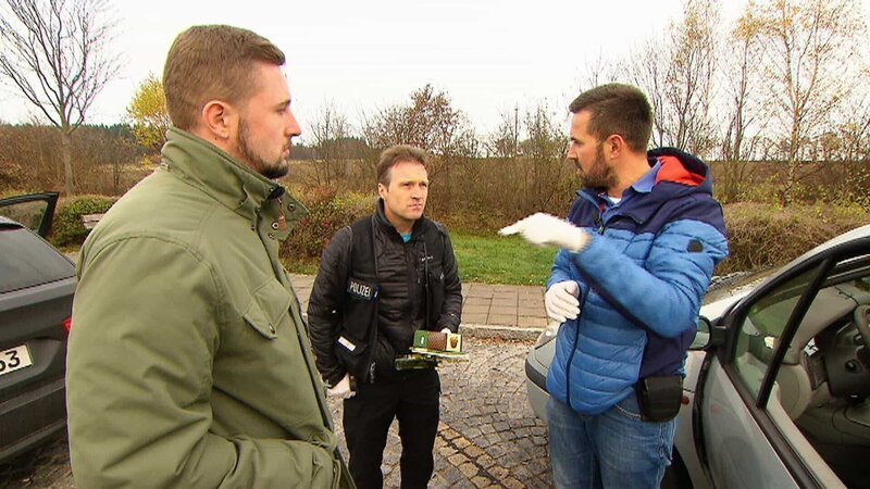Die Beamten dürfen Fahrzeuge auch ohne konkrete Verdachtsmomente kontrollieren, um nach illegalen Einwanderern, Drogenschmugglern oder Dieben zu suchen. – Bild: WELT Die Beamten dürfen Fahrzeuge auch ohne konkrete Verdachtsmomente kontrollieren, um nach illegalen Einwanderern, Drogenschmugglern oder Dieben zu suchen. – Bild: WELT