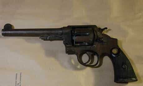 Die Waffe aus dem Ersten Weltkrieg, „die Rhys Jones tötete“ – Bild: National Geographic