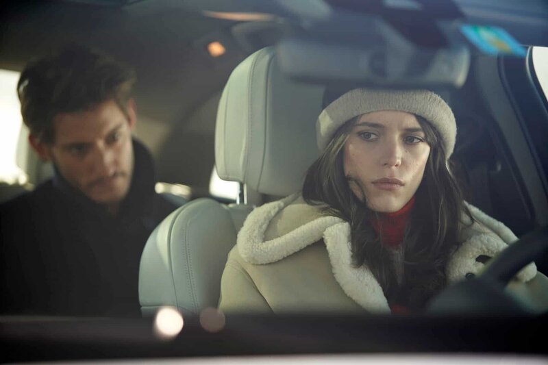 Simon (Pierre Niney), Lisa Redler (Stacy Martin) – Bild: Wild Bunch Distribution Simon (Pierre Niney), Lisa Redler (Stacy Martin) – Bild: Wild Bunch Distribution