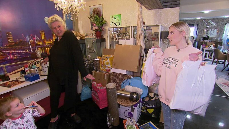 Die Wollnys – Eine schrecklich große Familie! 322: Silvia erobert den ...