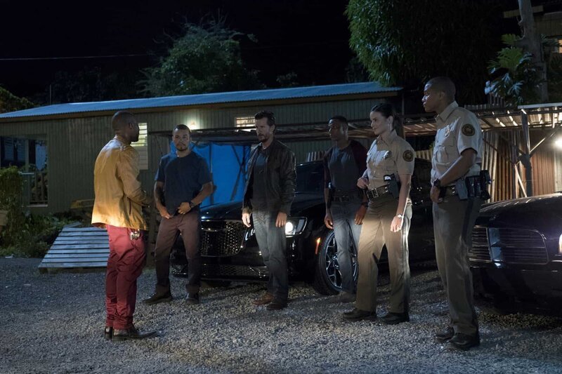 CAST: Joseph Julian Soria as Ramos, Ryan Kwanten as Steve Hammond, Arlen Escarpeta as Damon Byrd, Katrina Law as Karen Beach, Cory Hardrict as Cole Hammond. – Bild: 2018 Sony Pictures Television Inc. All Rights Reserved. Steve Dietl /​ Steve Dietl/​Carckle/​Sony Picture