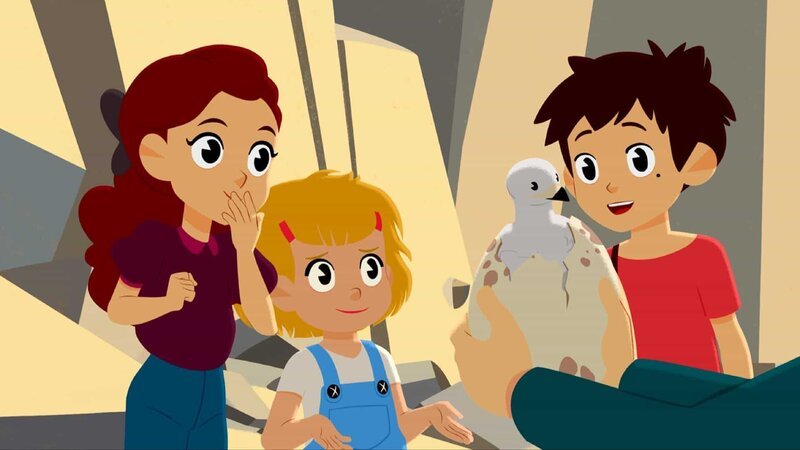 Adèle (li.), Lynette (2. v. li) und Sebastian (re.)staunen. Das Adlerküken schlüpft in Amadeus Armen (ganz re., verdeckt). – Bild: ZDF/​Gaumont Animation/​PP Animation III Inc.