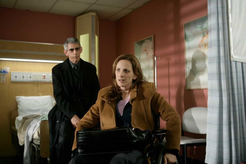 LAW & ORDER: SPECIAL VICTIMS UNIT -- NBC Series -- „Parts“ -- Pictured: (l-r) Richard Belzer as Det. John Munch, Marlee Matlin as Amy Solwey -- NBC Universal Photo: Virginia Sherwood – Bild: 2005 Universal Network Television ©13TH STREET Photocredit Mandatory, Editorial Use Only, NO archive, NO Resale