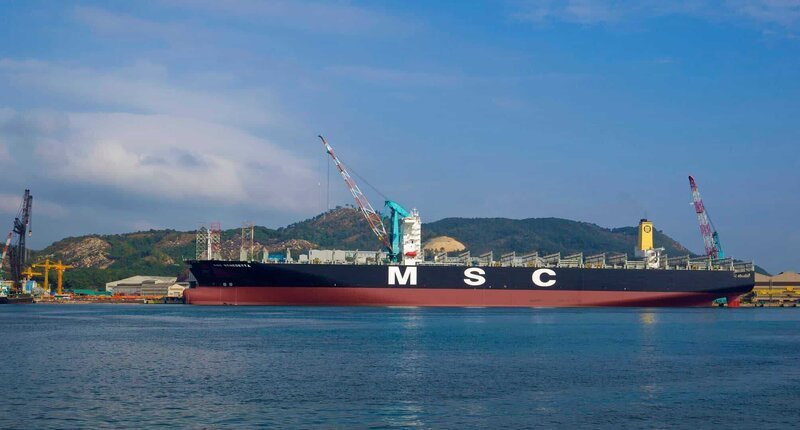 Die MSC Benedetta ist 366 Meter lang und kann über 13.000 Container laden. Damit gehört sie zu einen der derzeit größten Schiffe. – Bild: WELT