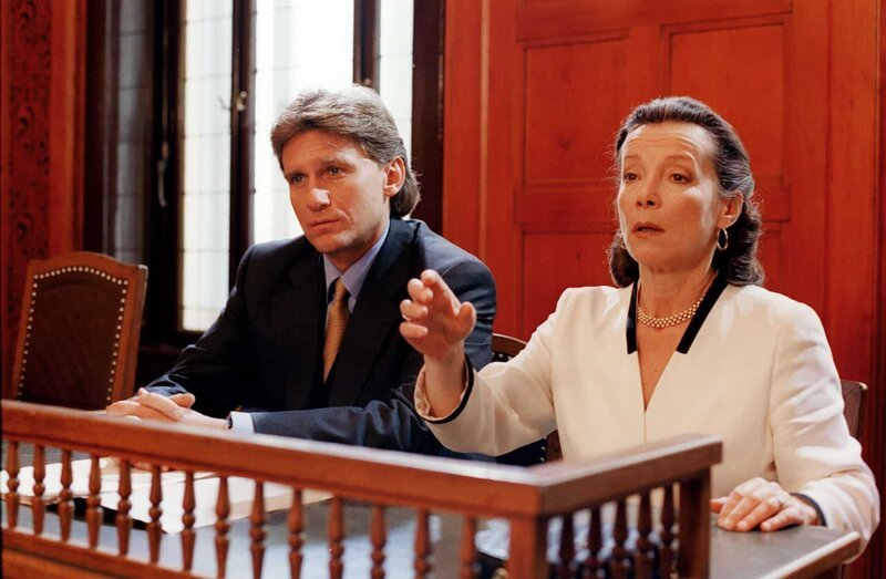 Rainhard Fendrich (Fröhlich), Krista Stadler (Frau Sommer). – Bild: ORF/Wörthersee Film/Petro Domenigg Rainhard Fendrich (Fröhlich), Krista Stadler (Frau Sommer). – Bild: ORF/Wörthersee Film/Petro Domenigg