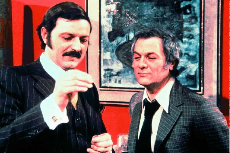 Mitchell (Peter Bowles, l.) und Danny Wilde (Tony Curtis) – Bild: Sky Cinema Classics