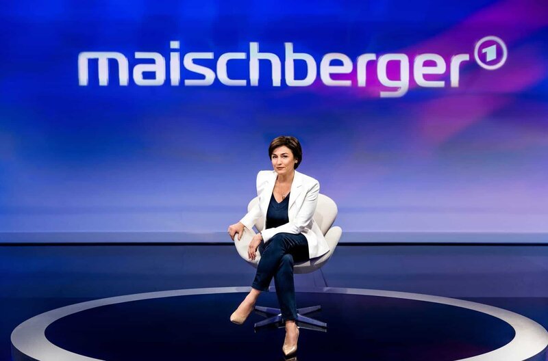 Moderatorin Sandra Maischberger – Bild: ZDF und WDR/​Thomas Kierok.