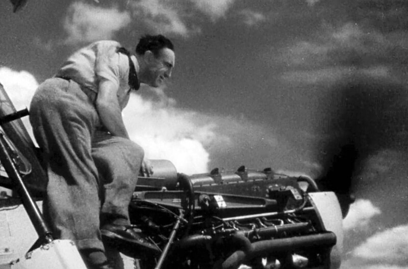 Sprung in die Wolken – Bild: 1944 TF1 Droits audiovisuels /​ © 1944 TF1 Droits audiovisuels