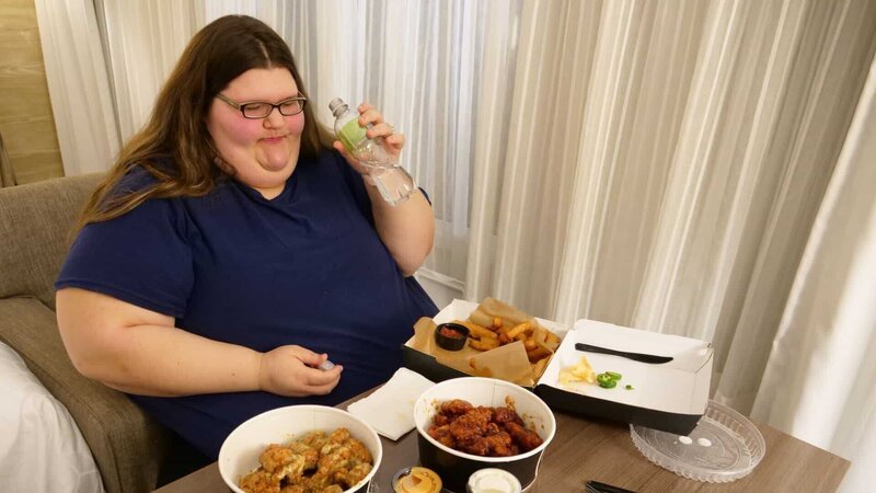 Megan eats at restaurant. – Bild: TLC /​ Discovery Communications, LLC
