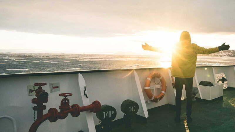 Artwork zu „Projekt: Antarktis – Die Reise unseres Lebens“ – Bild: RTL /​ (c) PROJEKT ANTARKTIS GbR