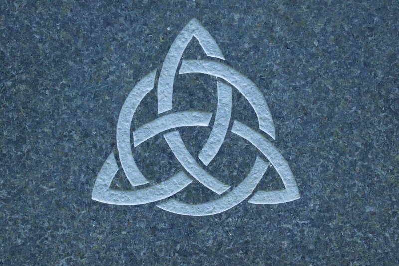 trinity symbol – Bild: Shutterstock /​ Shutterstock /​ Copyright (c) 2017 A.Luna/​Shutterstock. No use without permission.