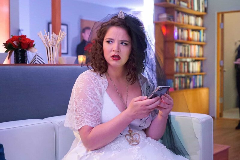 Lindsay (Kether Donohue) – Bild: 2017 FX Productions, LLC. All rights reserved. Lizenzbild frei