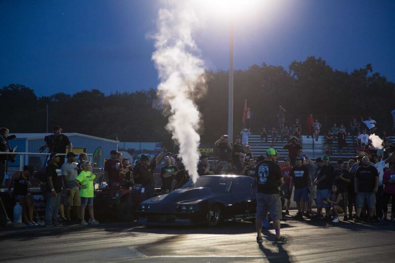 Kye Kelley exhales a calming breath as he looks down the last 1/​8-mile between him and Outlaw Armageddon glory. – Bild: Discovery Channel /​ Discovery Communications