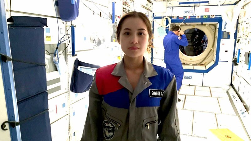 Freizeit – Soyeon Yi an Bord der ISS. – Bild: Science Channel /​ ©Discovery Channel